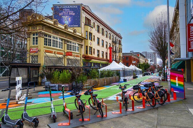 A Guided Walking Tour of Fabulous Downtown Portland, Oregon - Meeting at Pioneer Courthouse Square, Then Getting Oriented Fast