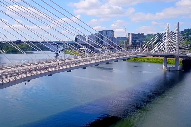Essential Portland Oregon Bike and E-Bike Tour! - A two-hour Portland loop built on the city’s bike-first mindset