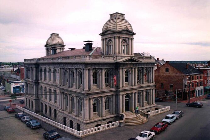 Portland Maine Self-Guided Driving & Walking Audio Tour Bundle - Downtown Portland audio stops: Victorian elegance, brick streets, and the poet’s home